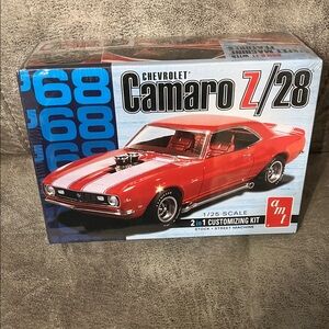 NIB AMT Chevrolet Camaro Z/28 Model Kit